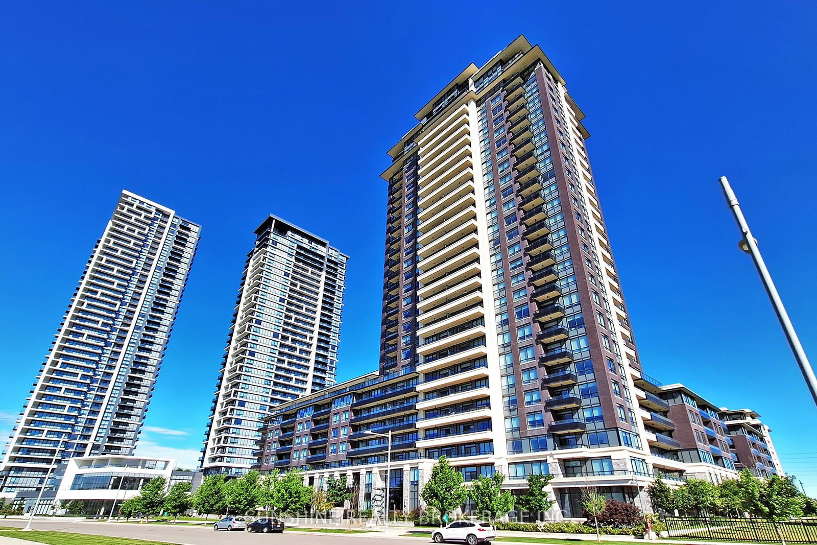 15-water-walk-drive-markham-ontario-n13500092
