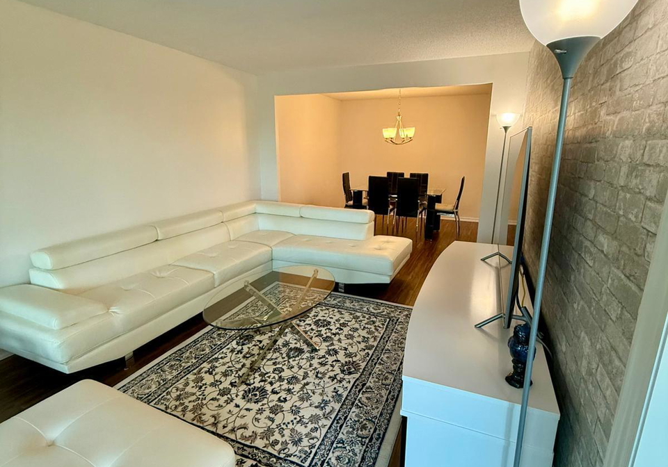 7825-bayview-avenue-markham-ontario-n13500734