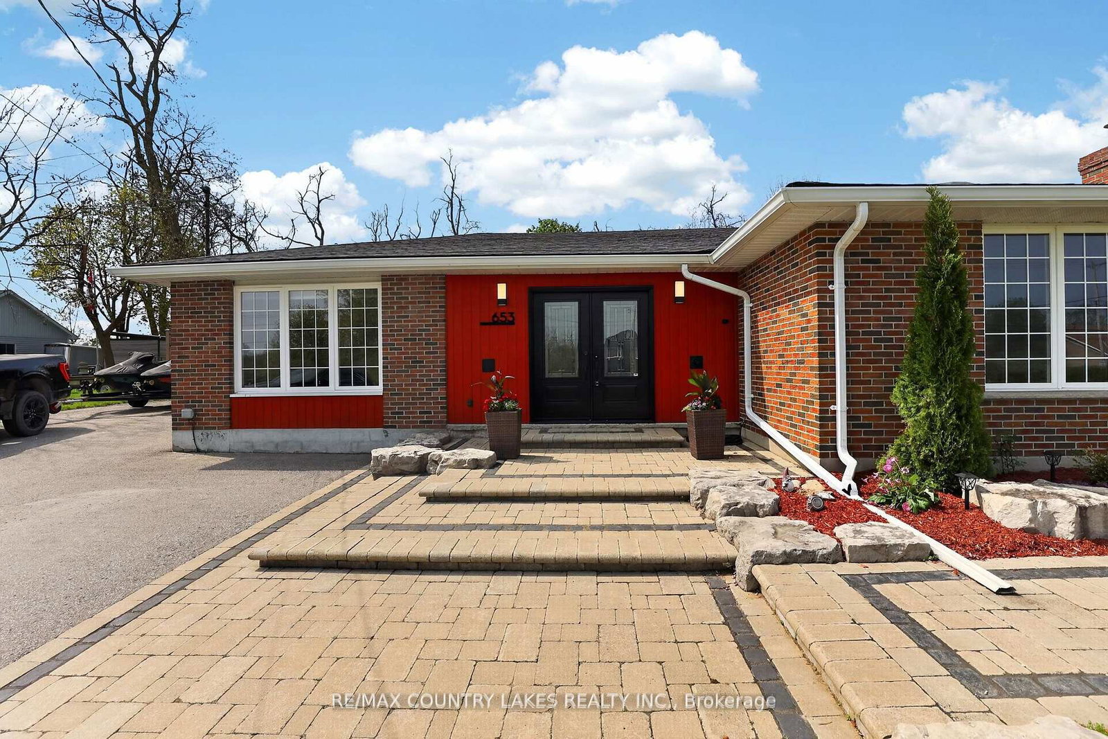 653-simcoe-street-brock-ontario-n13500782