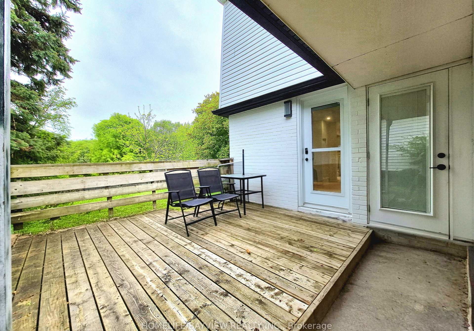 110-woodpark-place-newmarket-ontario-n13501340