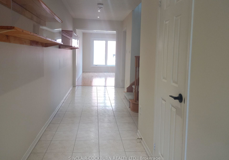 14-barr-crescent-aurora-ontario-n13501440