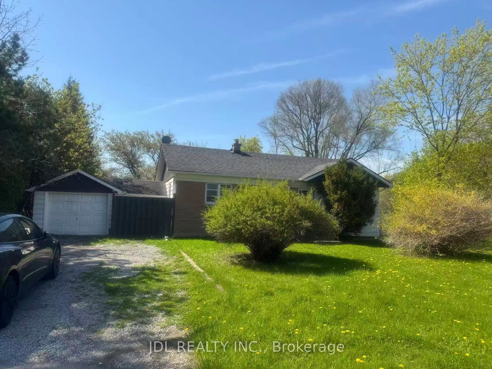 555-wellington-street-w-aurora-ontario-n13501532