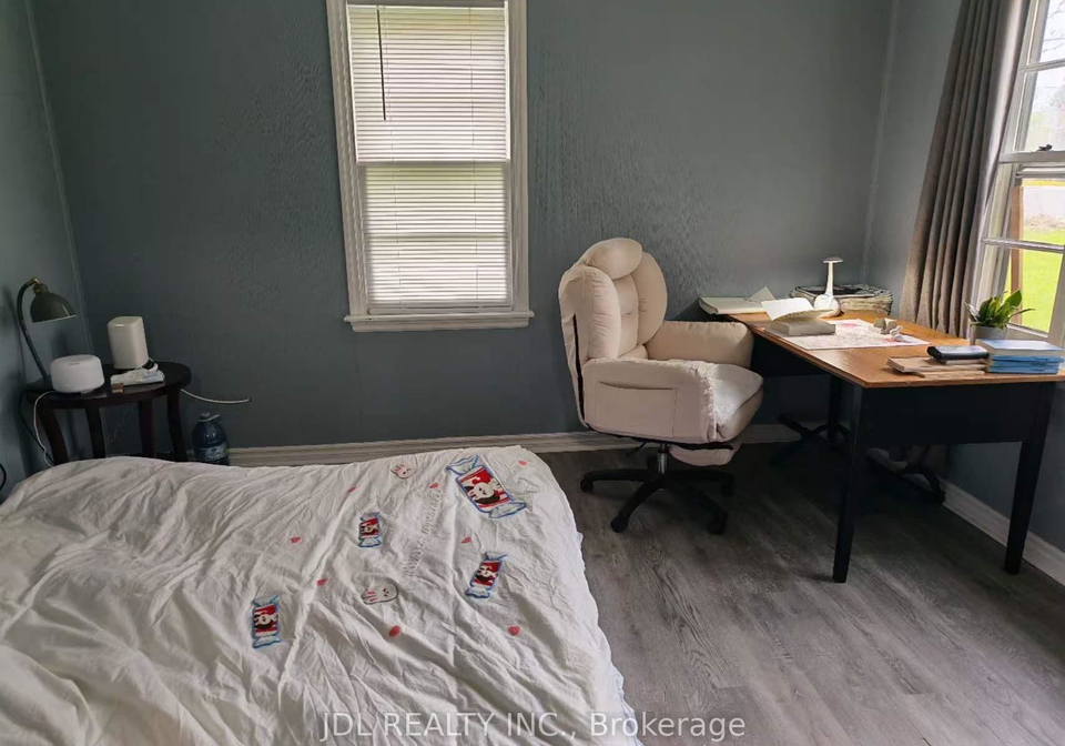 555-wellington-street-w-aurora-ontario-n13501532