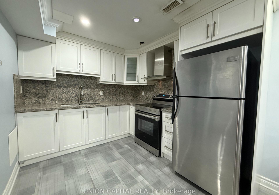 114-timbers-circle-markham-ontario-n13501972