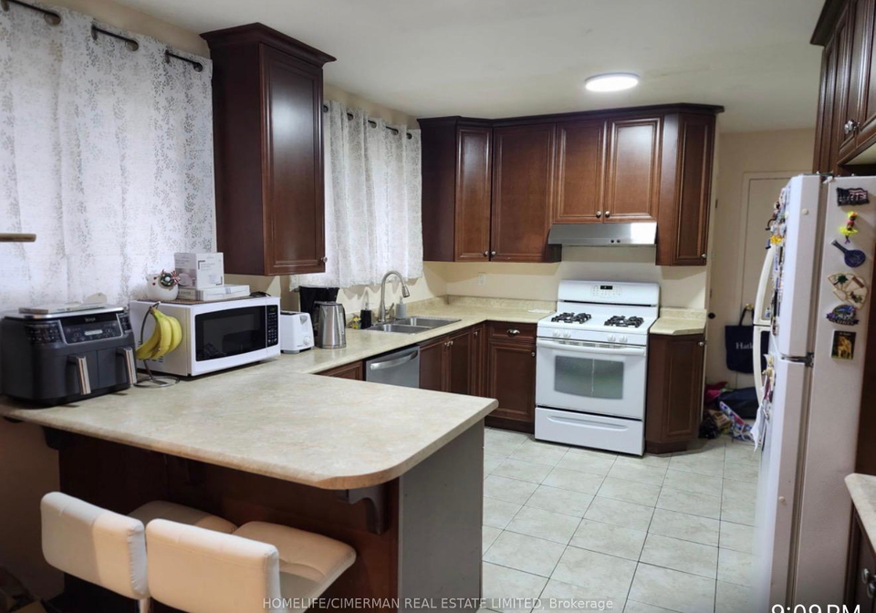 92-bond-crescent-richmond-hill-ontario-n13502240