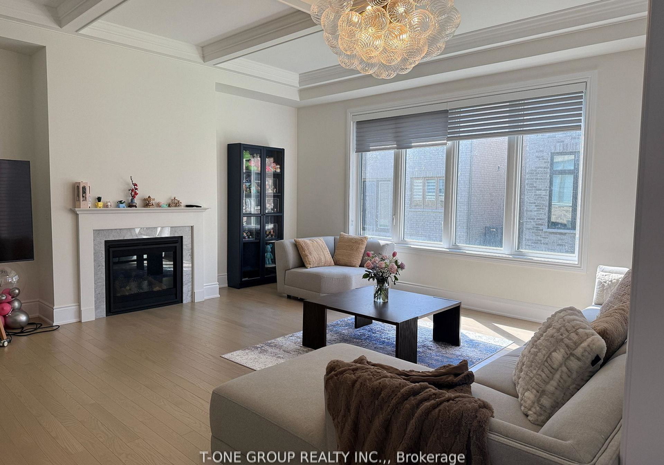 35-nanhai-avenue-markham-ontario-n13502690