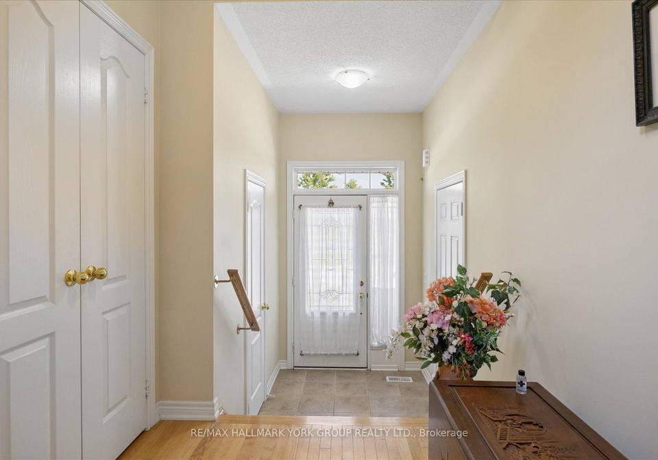 87-courtland-crescent-east-gwillimbury-ontario-n13502708