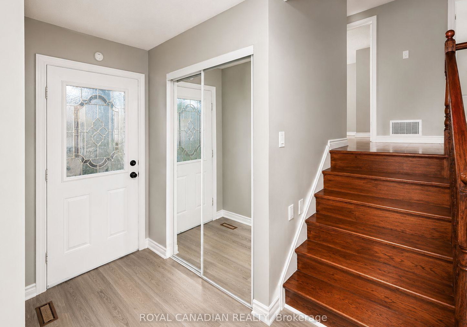 36-maplegrove-avenue-bradford-west-gwillimbury-ontario-n13502842