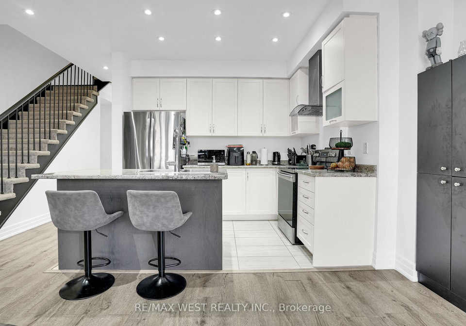 128-wagner-crescent-essa-ontario-n13503160