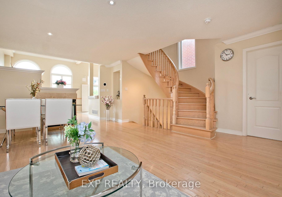 55-sandway-crescent-vaughan-ontario-n13503406