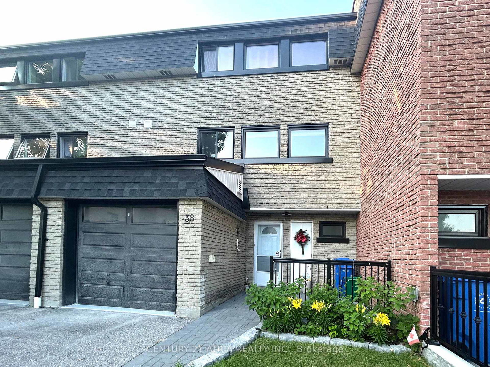38-henderson-drive-aurora-ontario-n13503870