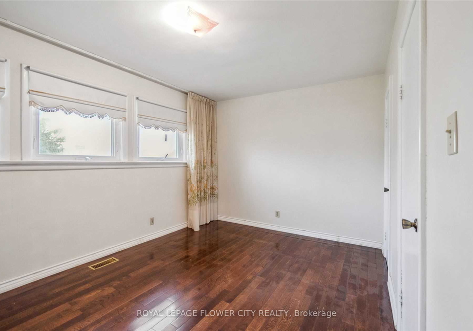 51-hillside-avenue-vaughan-ontario-n13503930