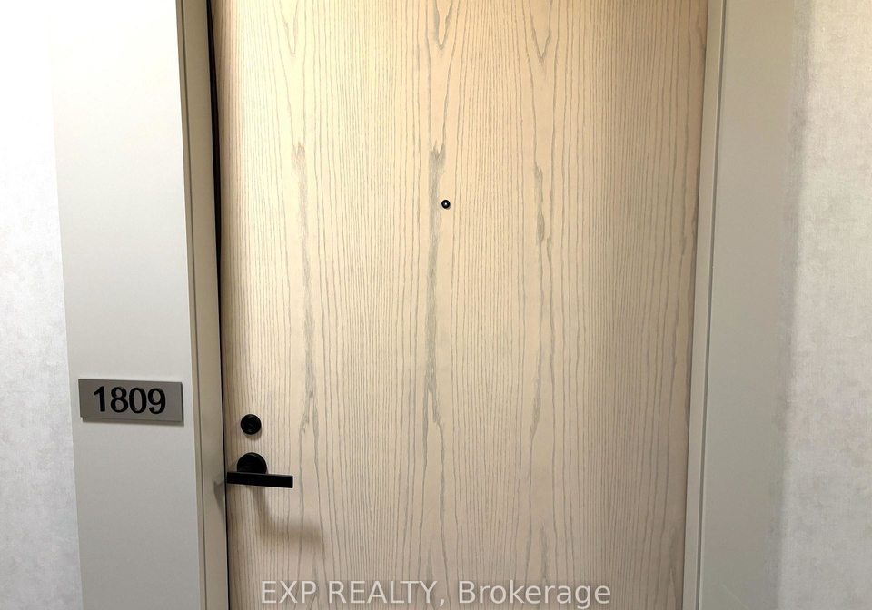 28-interchange-way-vaughan-ontario-n13504128