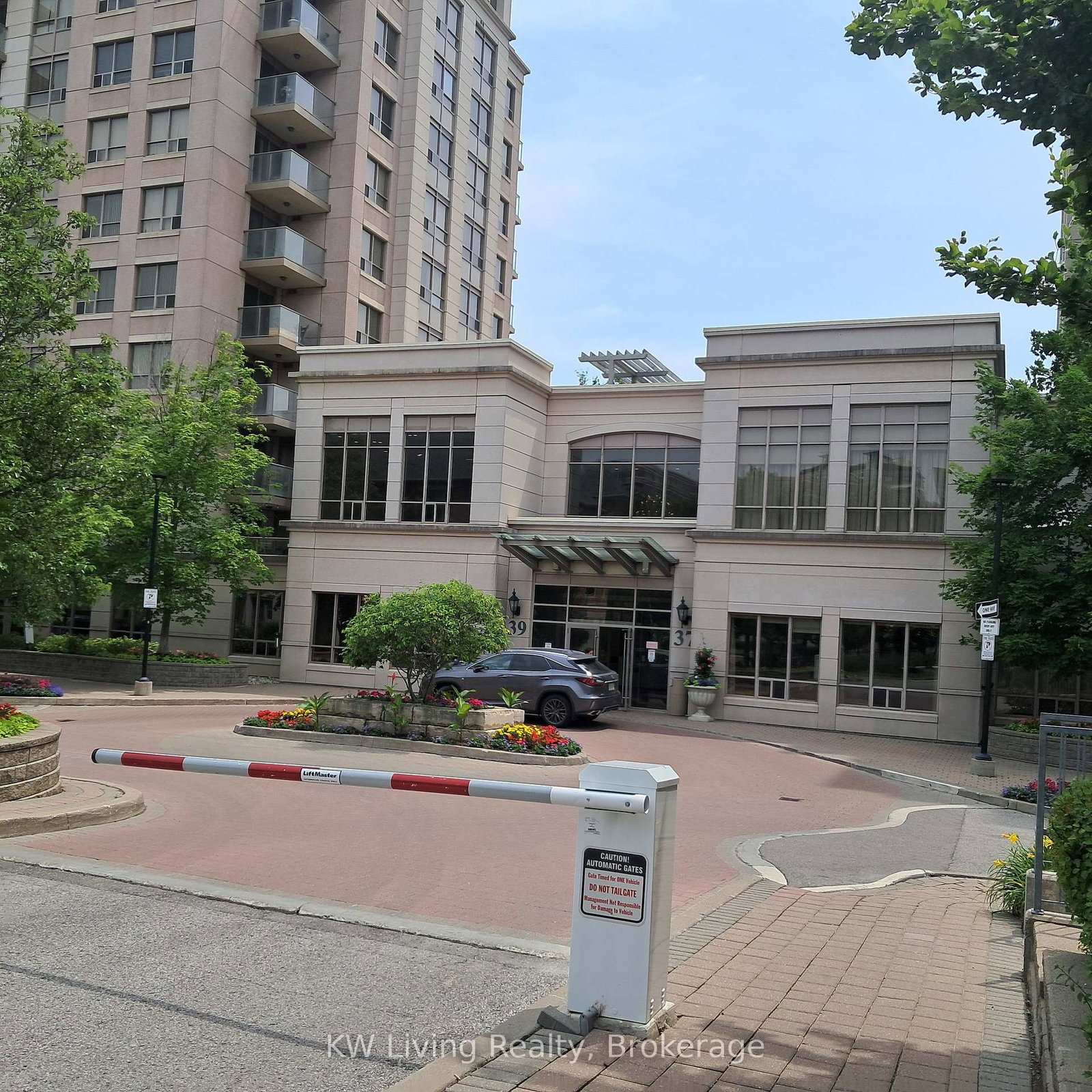 39-galleria-parkway-markham-ontario-n13504186