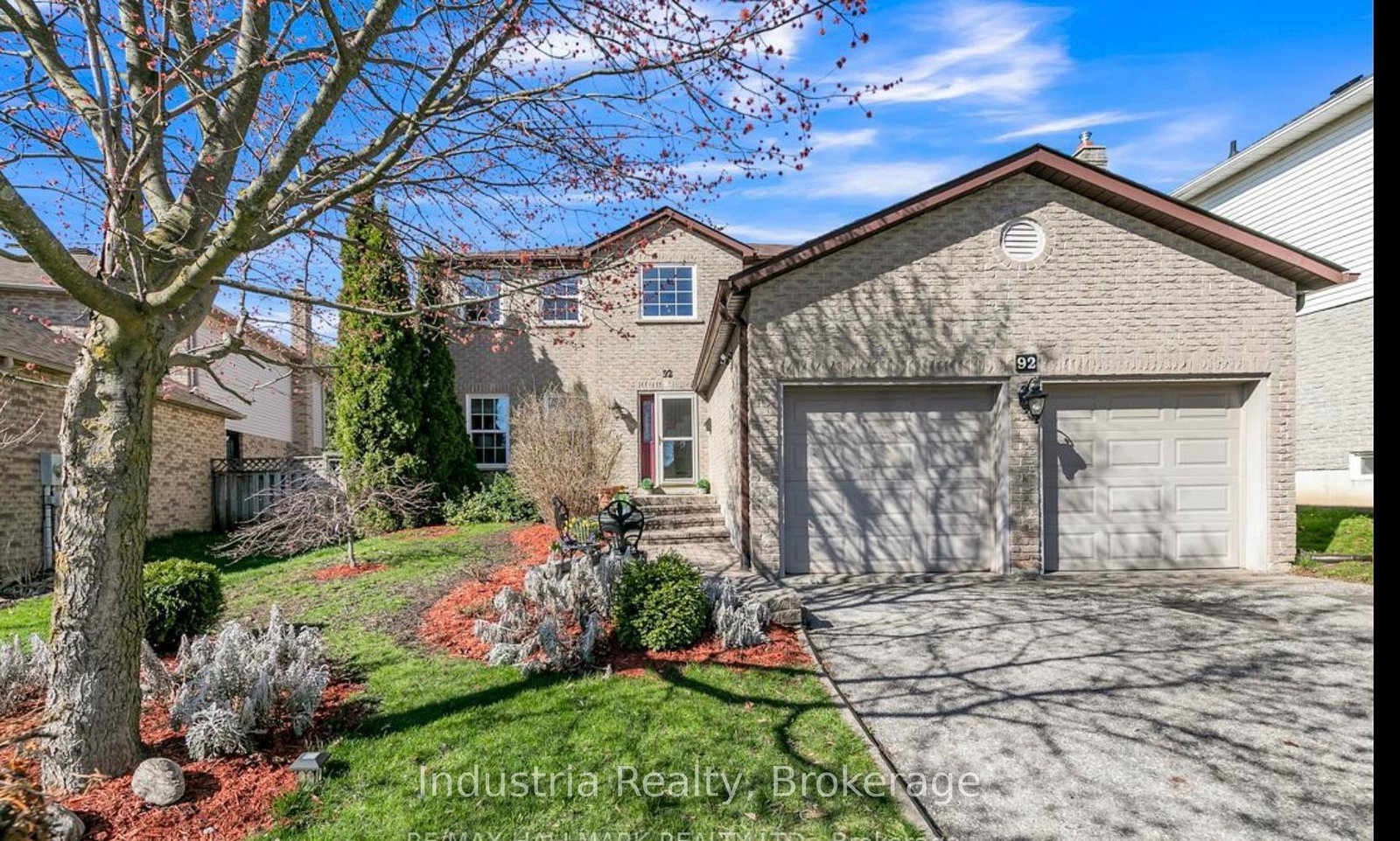 92-grant-blight-crescent-newmarket-ontario-n13505534