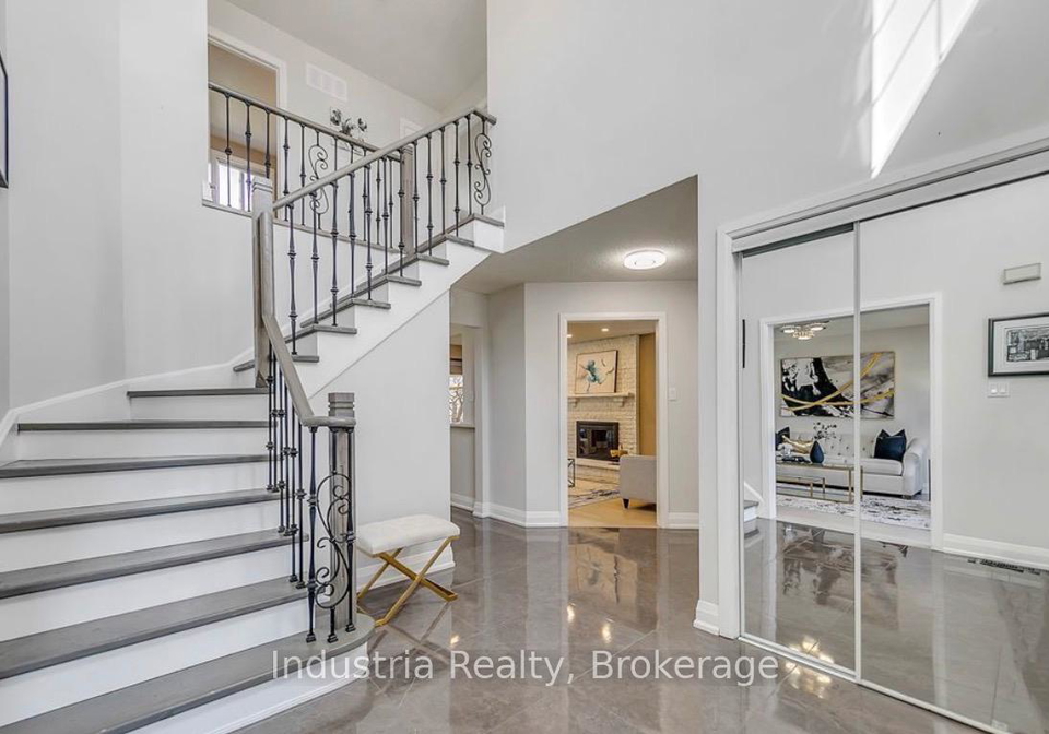 92-grant-blight-crescent-newmarket-ontario-n13505534