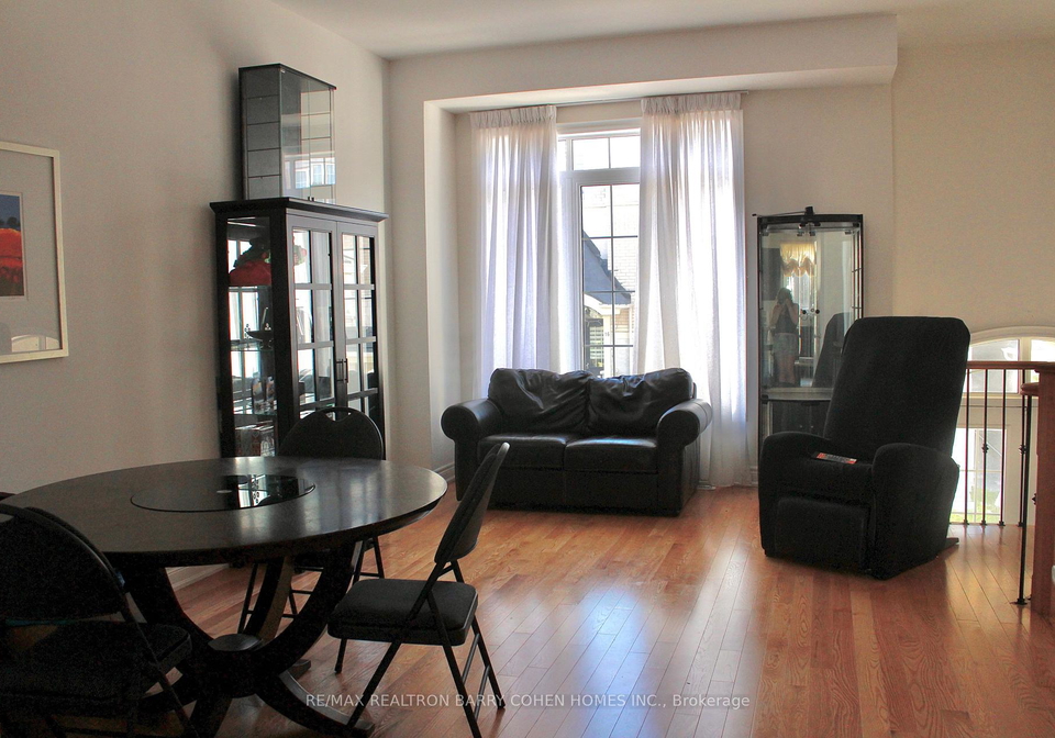 19-latchford-lane-s-richmond-hill-ontario-n13505978