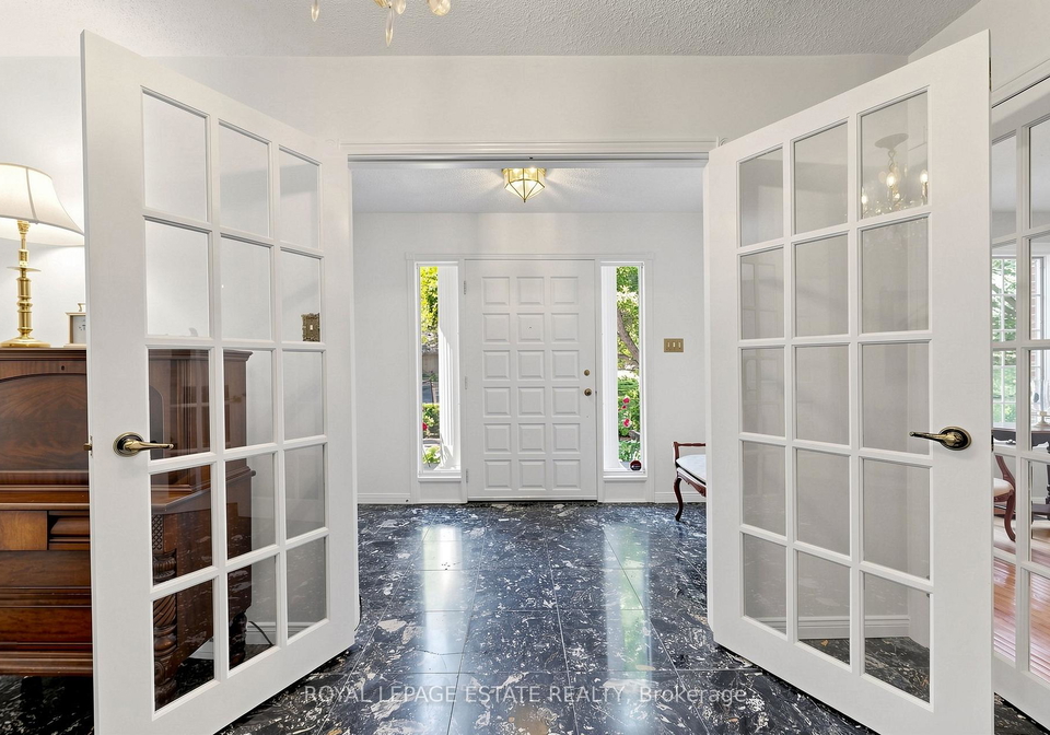 64-hemingway-crescent-markham-ontario-n13506756