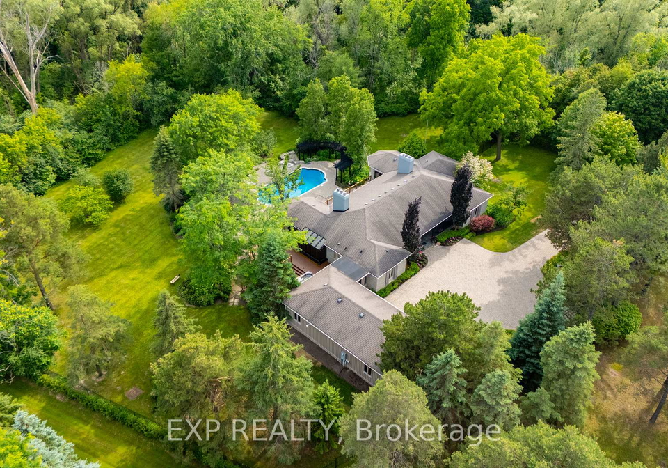 203-st-johns-side-road-w-aurora-ontario-n13507590