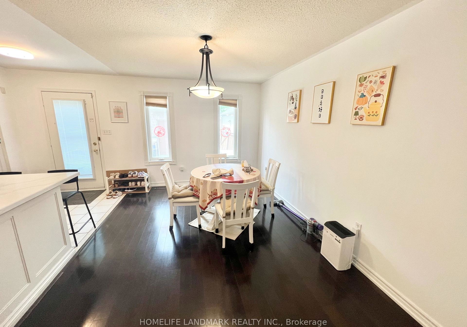 8-baffin-court-richmond-hill-ontario-n13508084