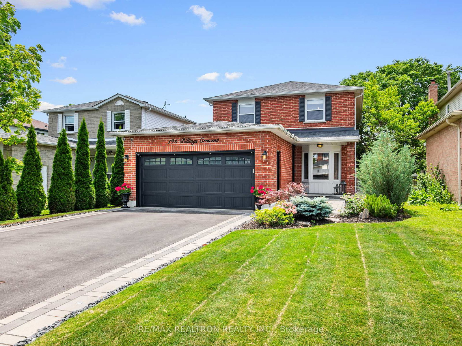 196-billings-crescent-newmarket-ontario-n13508804