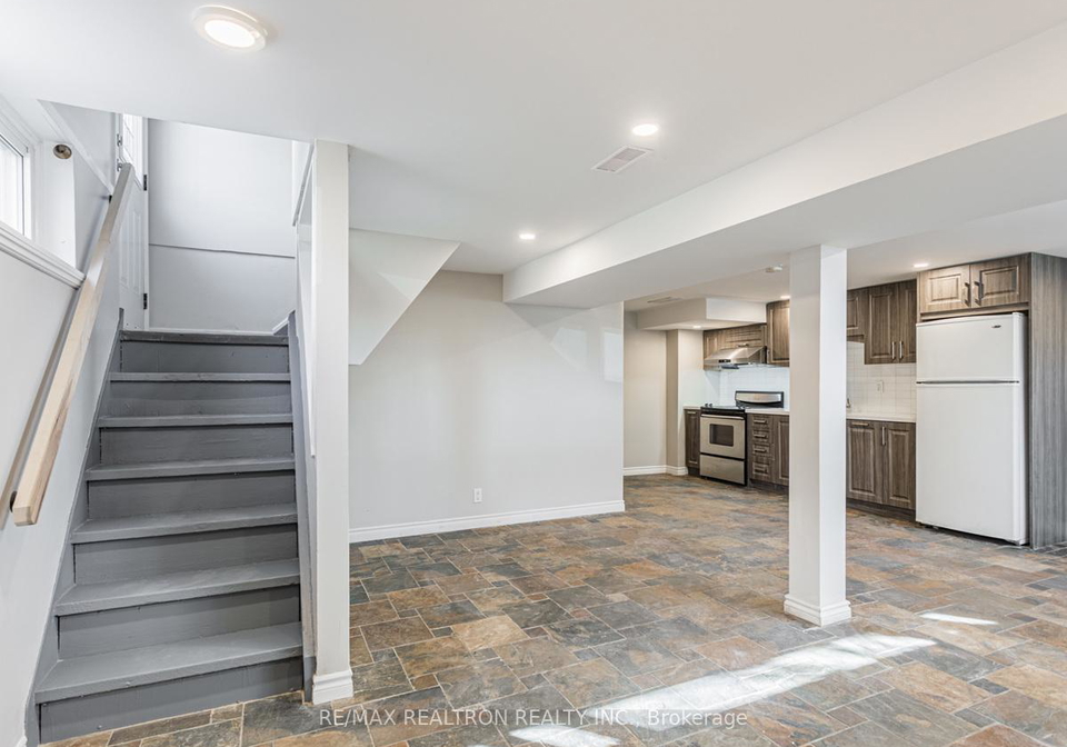 72b-dunning-avenue-aurora-ontario-n13508838