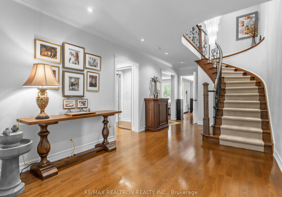 210-westmount-boulevard-vaughan-ontario-n13509200