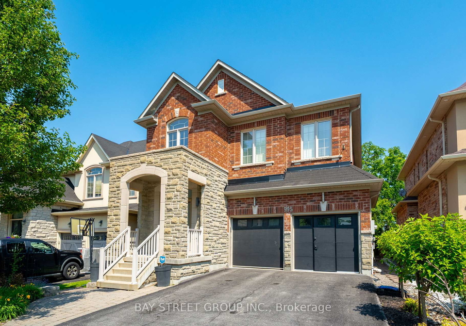 995-nellie-little-crescent-newmarket-ontario-n13509358