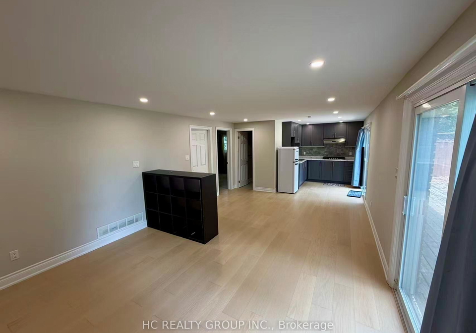 66-senator-reesors-drive-markham-ontario-n13509528