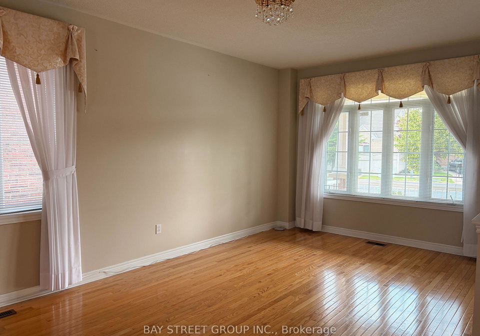 211-stonebridge-drive-markham-ontario-n13509662