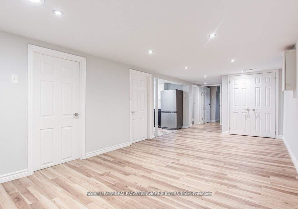 260-demaine-bsmt-crescent-richmond-hill-ontario-n13509860