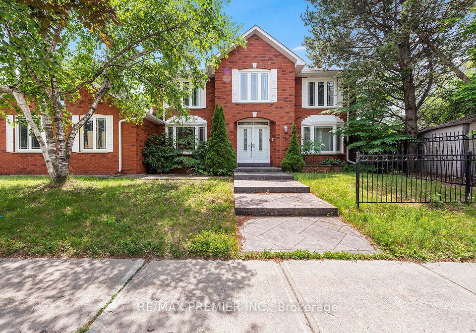 4-bourbon-road-vaughan-ontario-n13511534