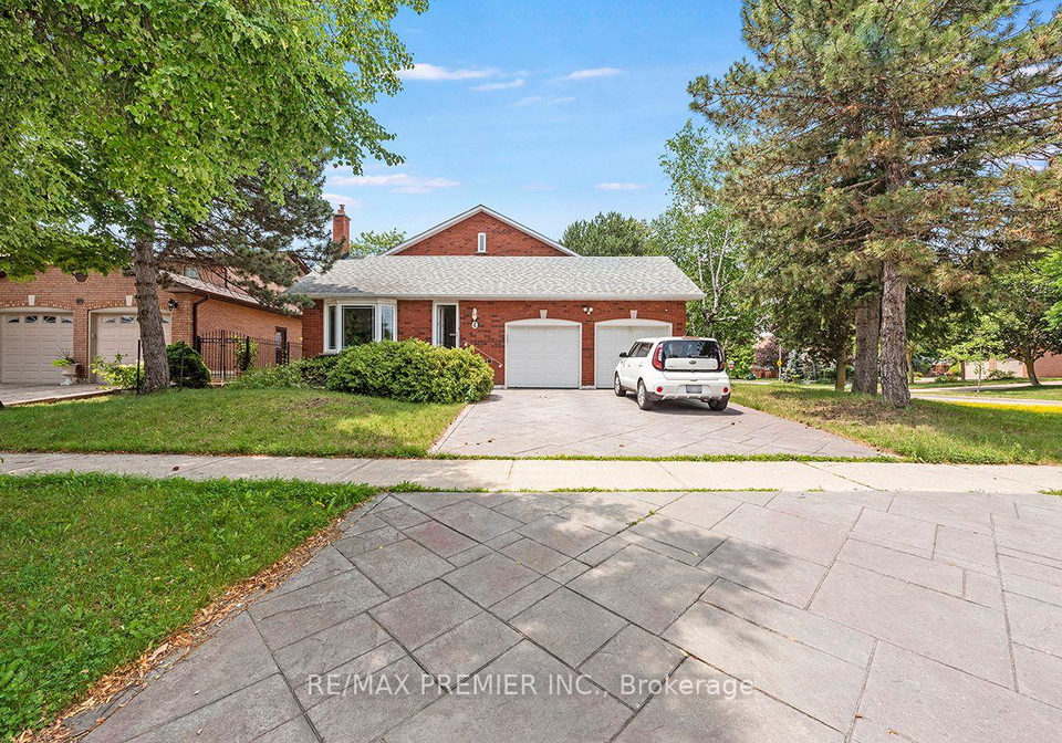 4-bourbon-road-vaughan-ontario-n13511534