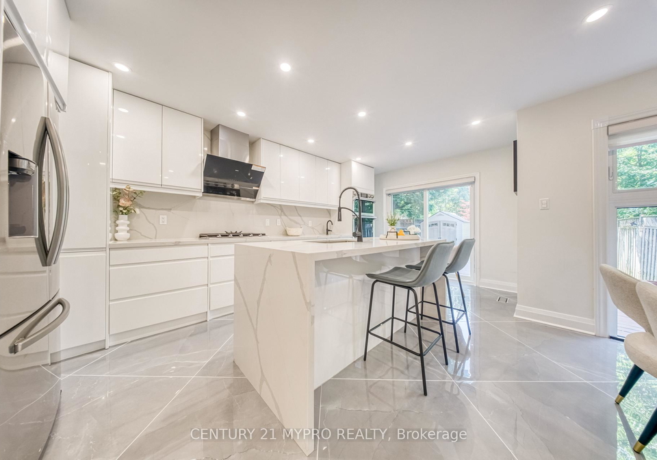 67-mugford-road-aurora-ontario-n13511568