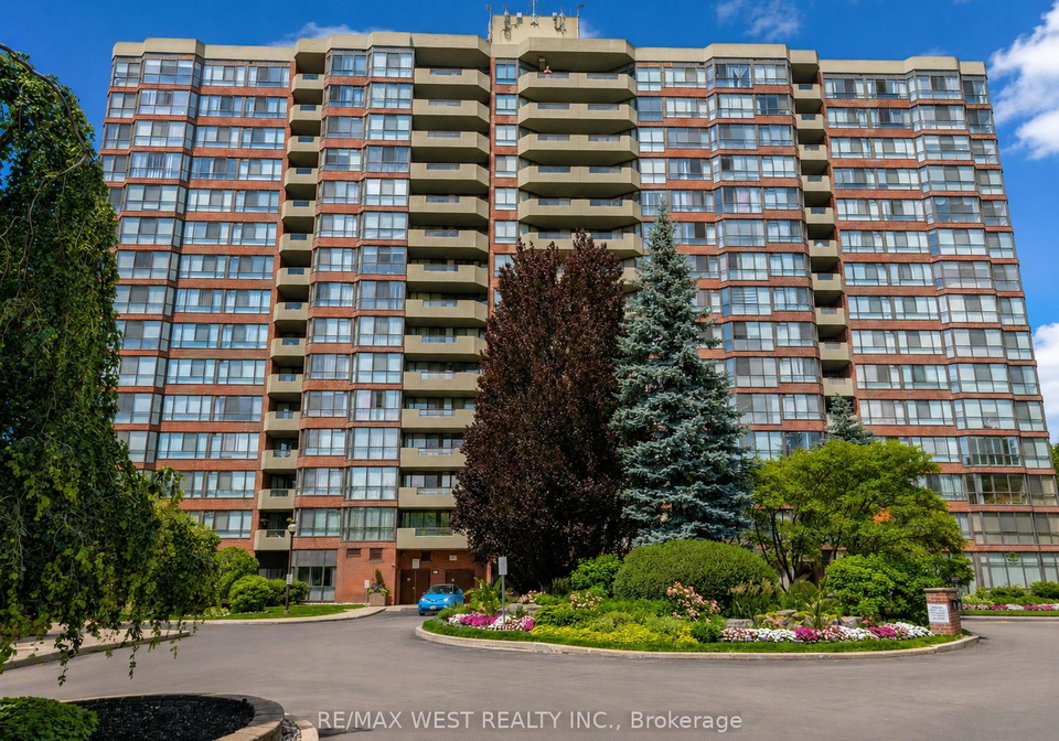 100-observatory-lane-se-richmond-hill-ontario-n13511590