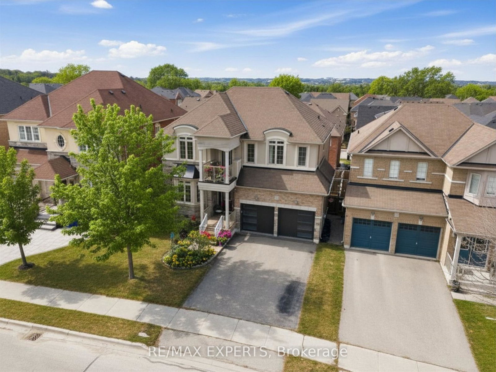 847-memorial-circle-newmarket-ontario-n13512658