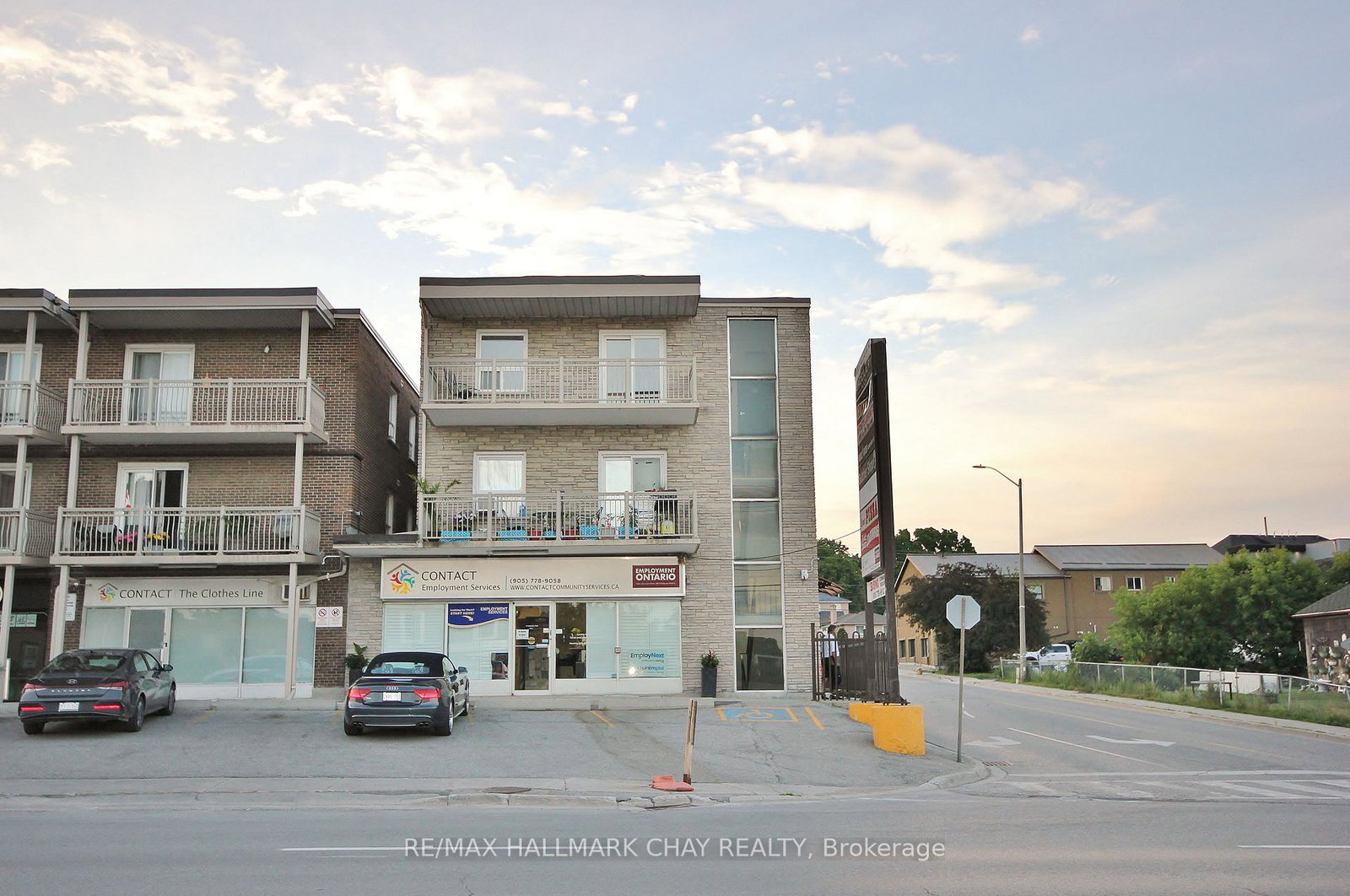 95-holland-street-w-bradford-west-gwillimbury-ontario-n13512752