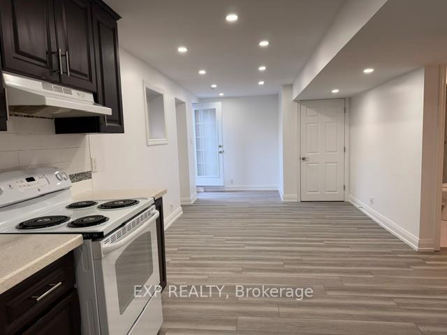 352-carlissa-run-n-newmarket-ontario-n13512902