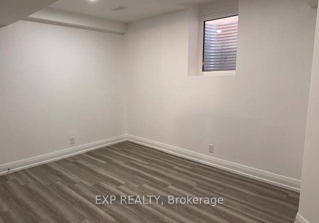 352-carlissa-run-n-newmarket-ontario-n13512902
