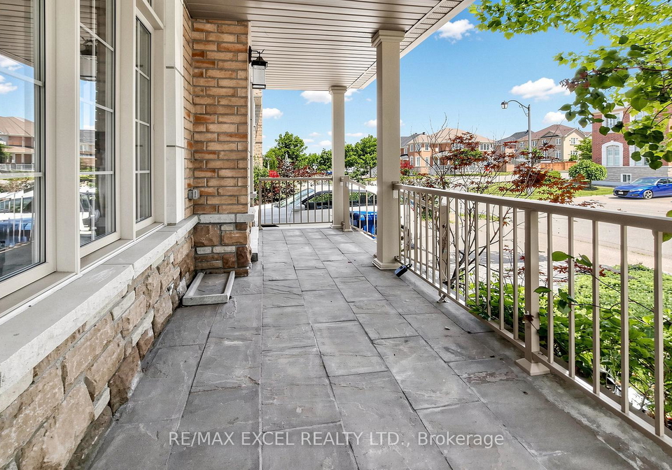 1062-blackhall-crescent-newmarket-ontario-n13513400