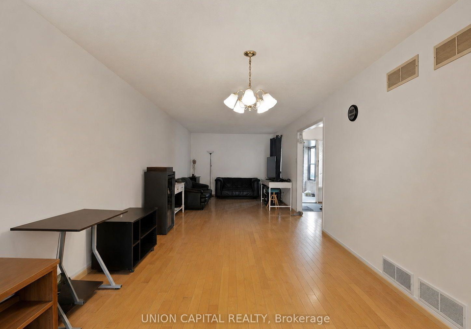 34-timbers-circle-markham-ontario-n13513460