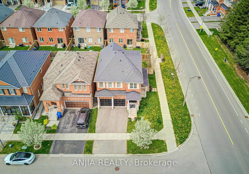 2-horn-street-whitchurch-stouffville-ontario-n13513936