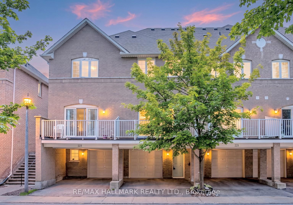23-observatory-lane-richmond-hill-ontario-n13516010