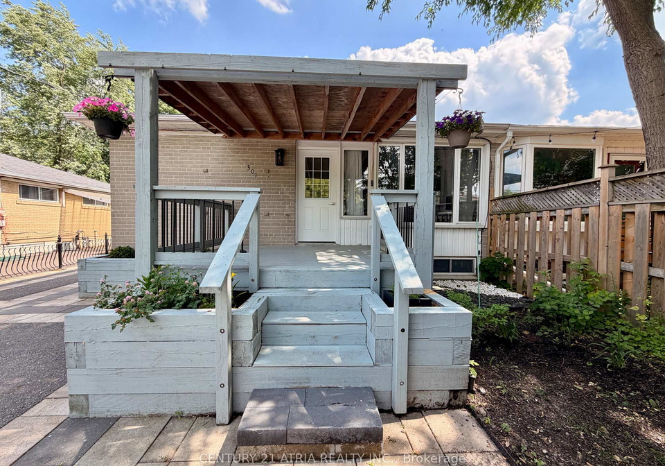 301-axminster-drive-richmond-hill-ontario-n13516478