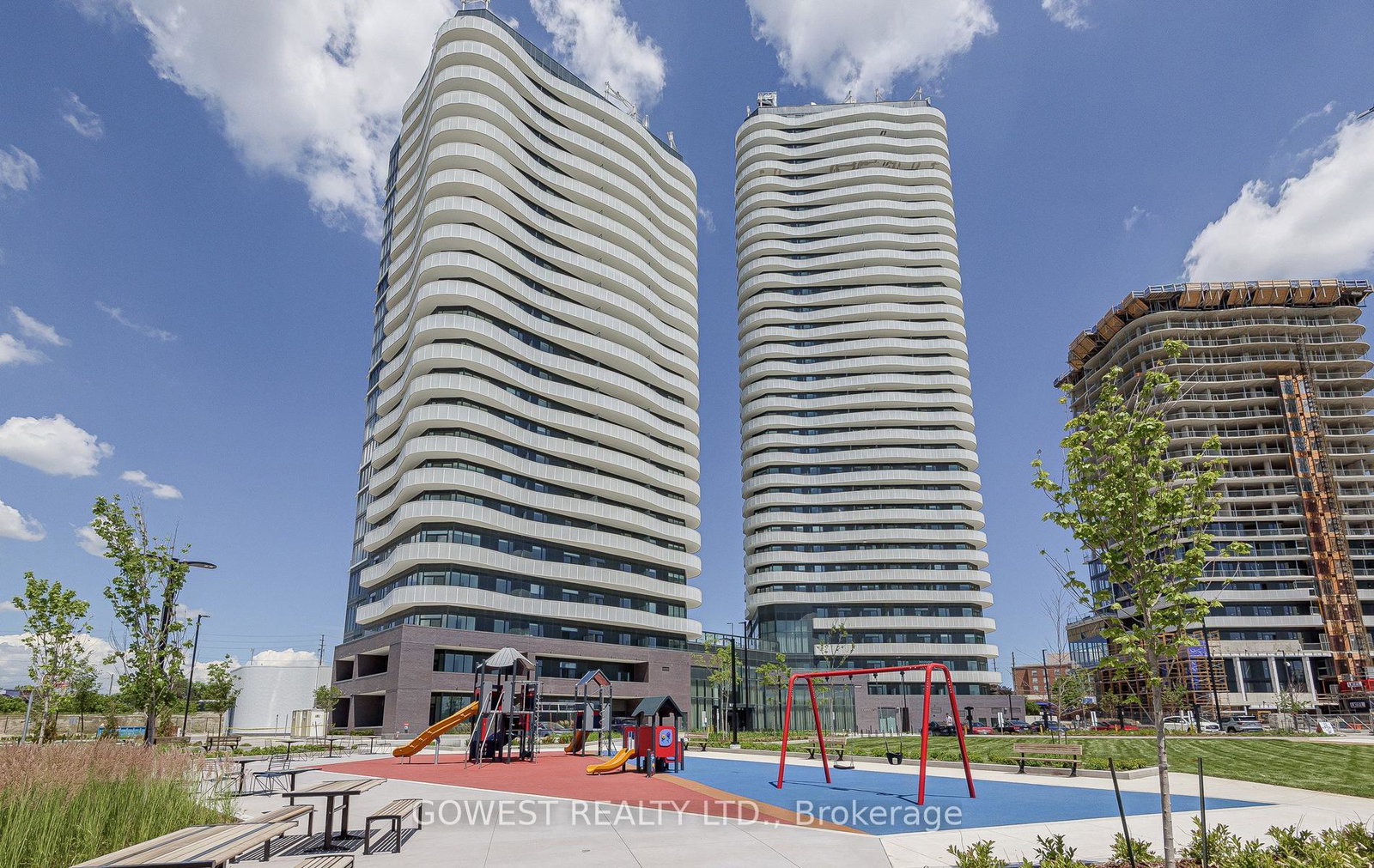 10-flavelle-trail-vaughan-ontario-n13516880