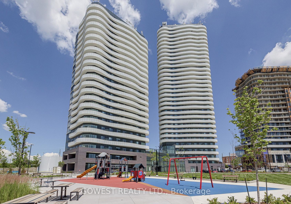 10-flavelle-trail-vaughan-ontario-n13516880