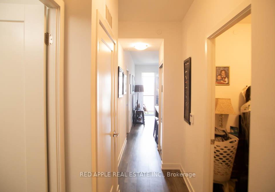 105-oneida-crescent-richmond-hill-ontario-n13516970