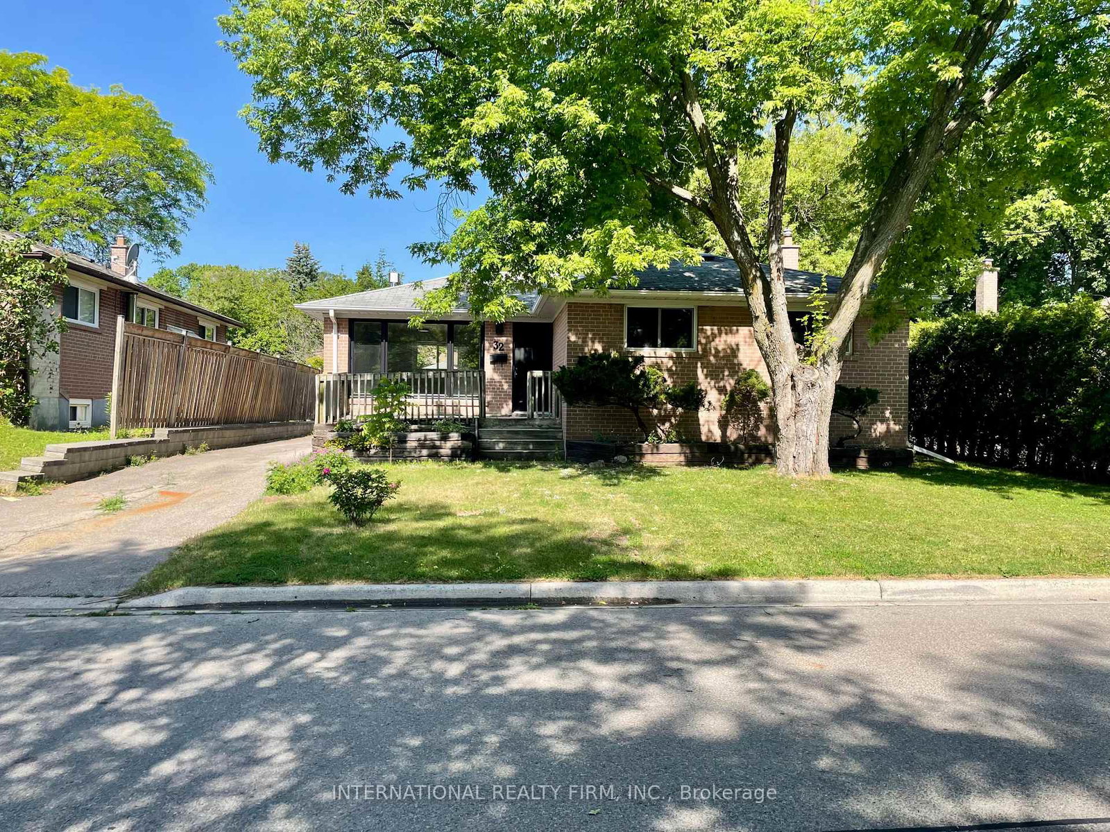32-jasper-drive-aurora-ontario-n13517386