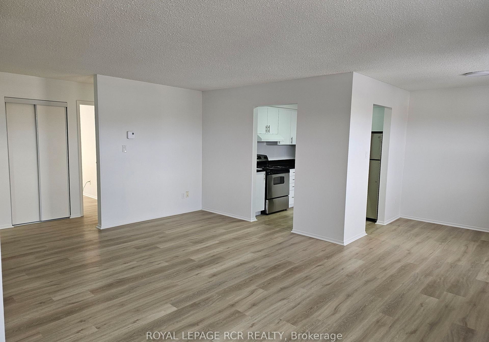 2-orchard-heights-boulevard-aurora-ontario-n13517444