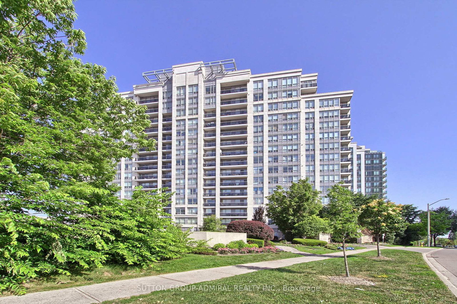 50-disera-drive-vaughan-ontario-n13517550